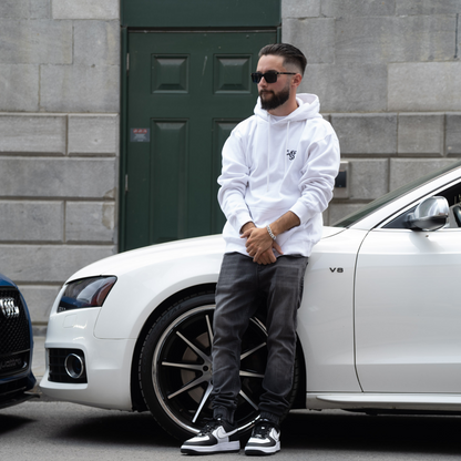 SWEAT À CAPUCHE BLANC AVEC LOGO NOIR